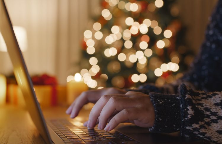 119 December Email Subject Lines for Last-Minute ROI